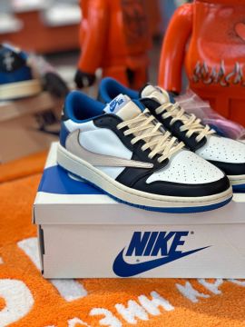 N Jordan  low Travis Fragment