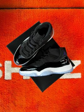 JORDAN 11 SPACE JAM