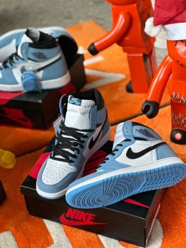 N Jordan 1 high Univercity Blue
