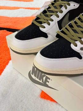 N Jordan 1 low travis Olive