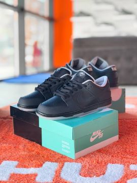 N Dunk Black DOAF